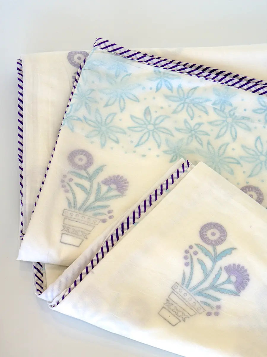 Blooming Vase Organic Cotton Blanket
