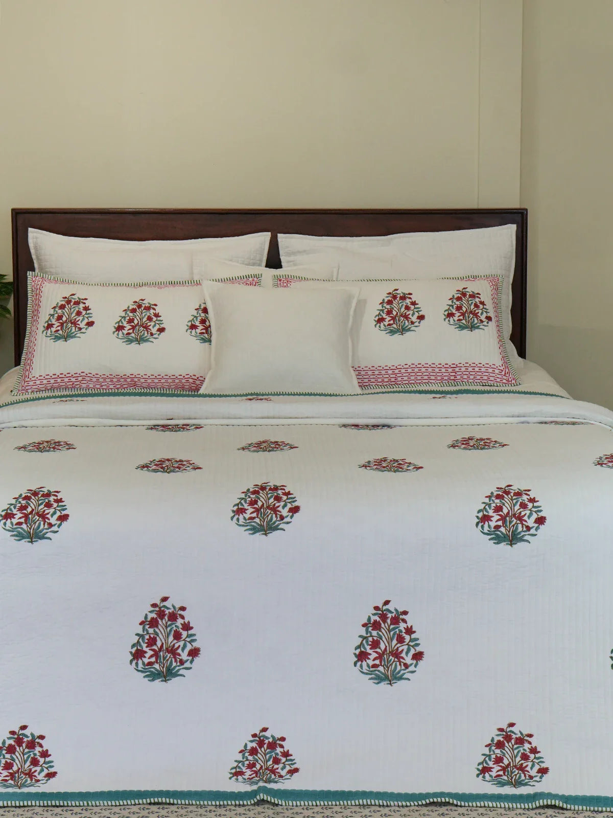 Calla Cotton Bedspread