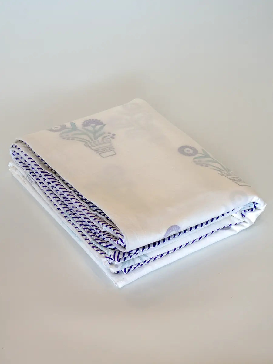 Blooming Vase Organic Cotton Blanket