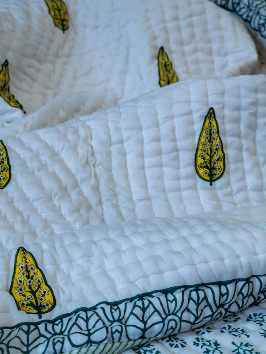 Valley Hand Block Muslin Quilt